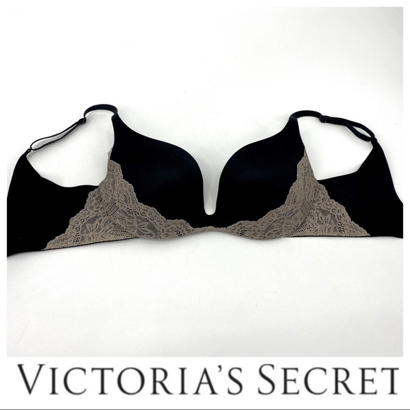 💕SALE💕 Victoria Secret Black Lace Very Sexy Bra - Picture 2 of 8